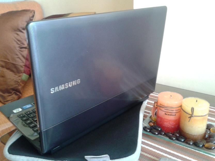 Samsung 300E4C-A03 Series 3 Laptop photo