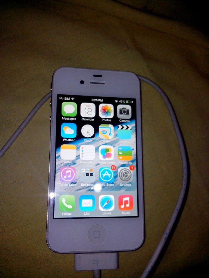 iphones 4S White 8Gb photo
