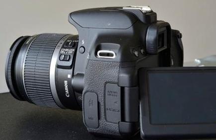 Canon 650d 18.1mp touchscreen dslr camera photo
